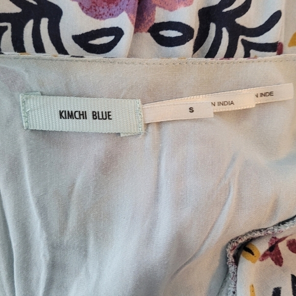 URBAN Outfitters Kimchi Blue Floral Open Back Mini Dress Size Small - Picture 4 of 8